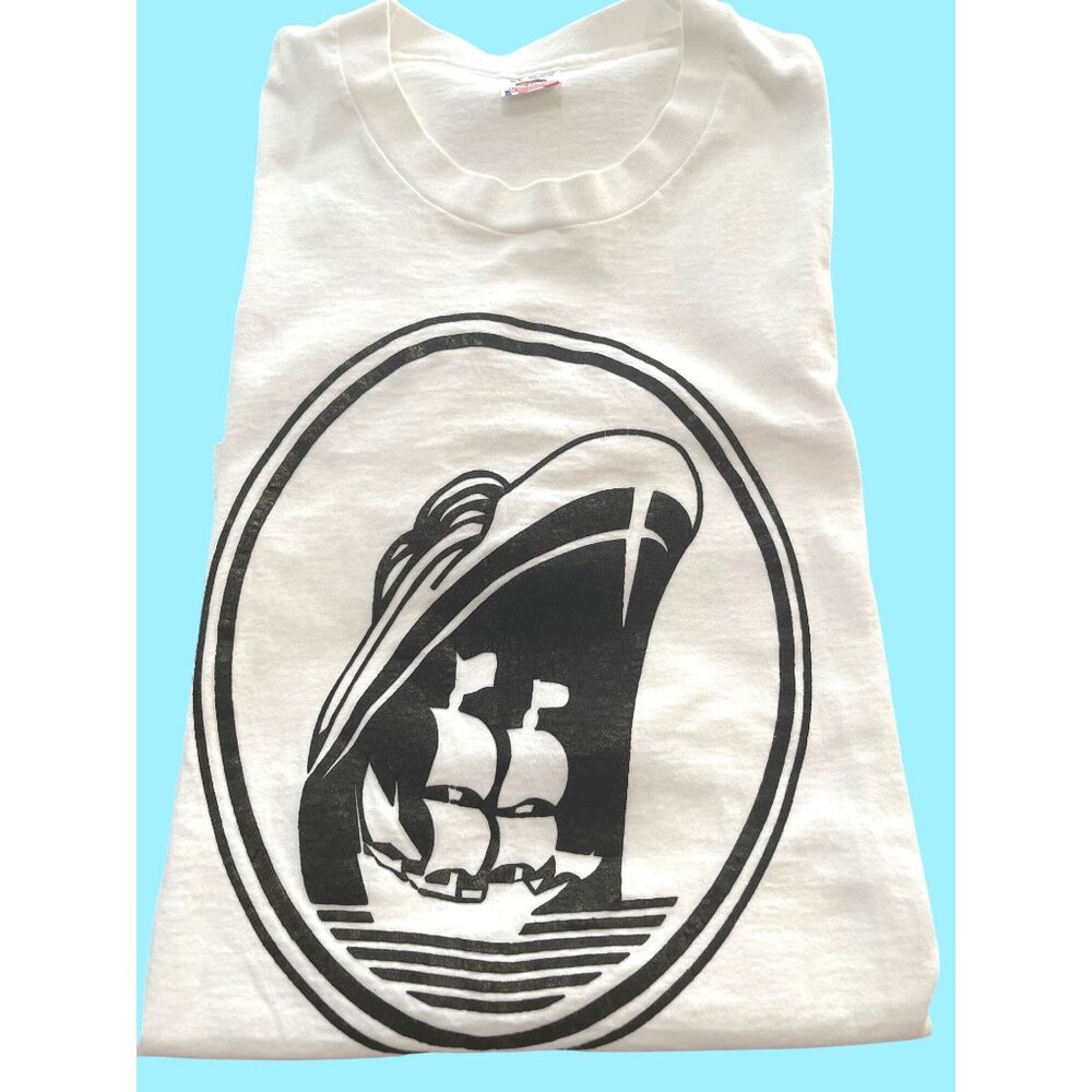 XL Cotton T Shirt Holland America Cruise Line Nautical Ocean Logo Sailing Ship